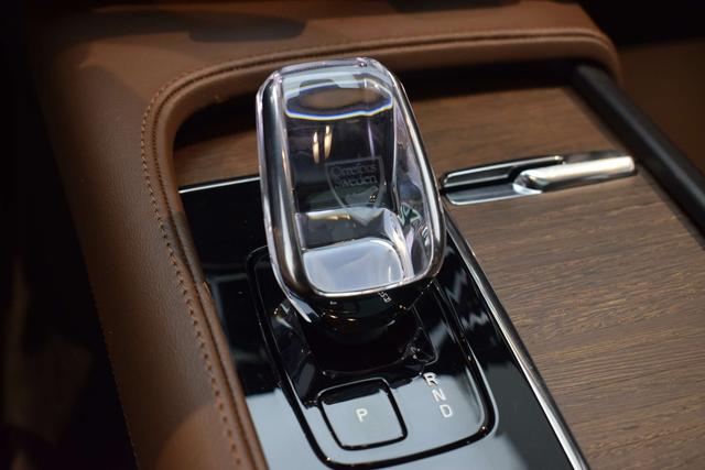 Volvo S90 2025 B5 Intelligent Long Range Luxury Edition – фото 15