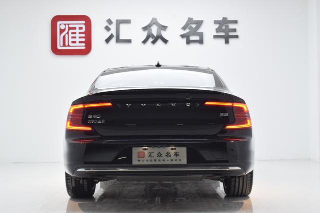 Volvo S90 2025 B5 Intelligent Long Range Luxury Edition – фото 19