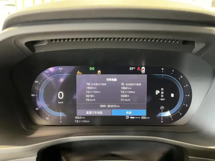 Volvo XC40 2024 Model B3 Smart Range Deluxe Edition – фото 10