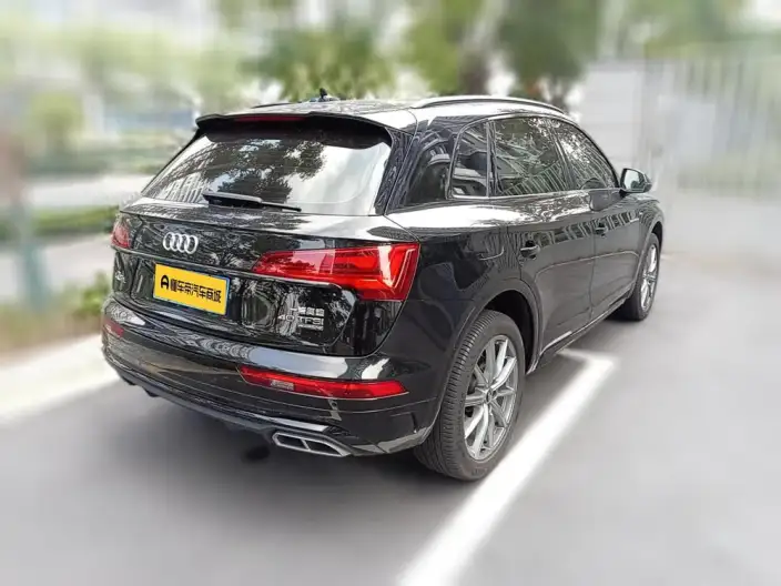 Audi Q5L 2023 Model 40T Luxury Dynamic Model – фото 2
