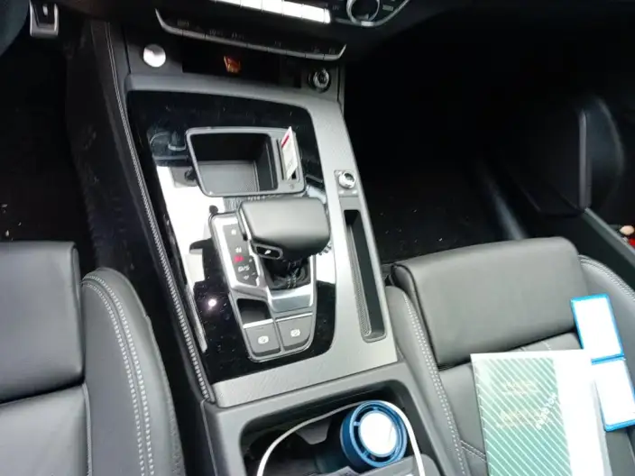 Audi Q5L 2023 Model 40T Luxury Dynamic Model – фото 9