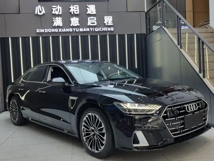 Audi A7 L 2024 Model 45 TFSI Luxury Model – фото 3