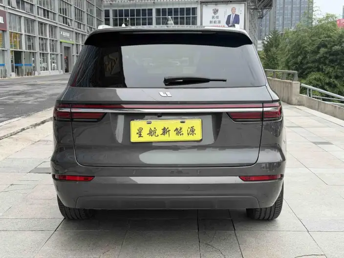 Li Auto ONE 2021 Model Extended Range 6 seat Edition – фото 6