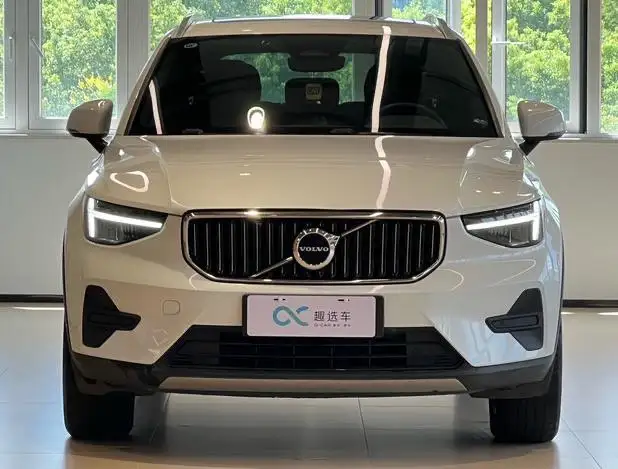 Volvo XC40 2024 Model B3 Smart Range Deluxe Edition