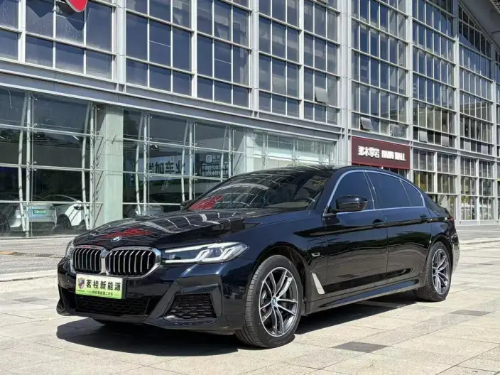 BMW 5 Series PHEV 2022 Model Facelift II 535Le M Sports Set – фото 1