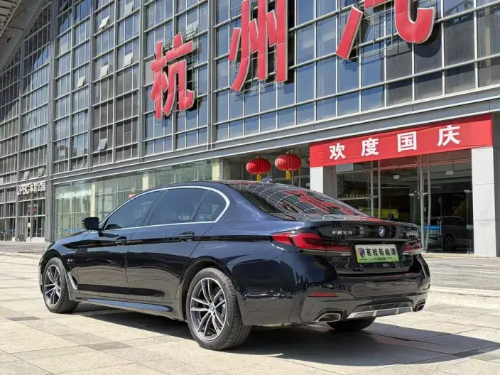 BMW 5 Series PHEV 2022 Model Facelift II 535Le M Sports Set – фото 5