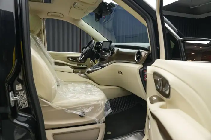 Mercedes-Benz V-Class 2022 Model V 260 L Long wheelbase Deluxe Edition – фото 10