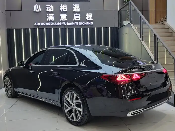 Mercedes-Benz E-Class 2024 Model E 300 L Fashion Model sedan – фото 4