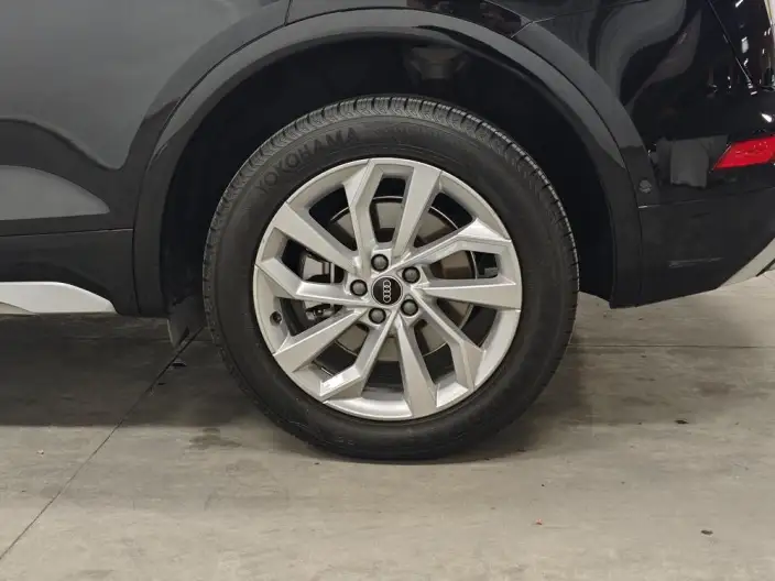 Audi Q5L 2022 Model Facelift 40T Luxury Dynamic Model – фото 9