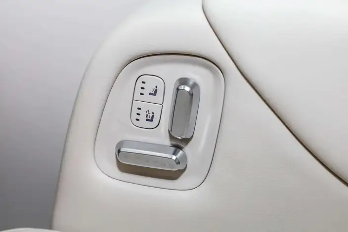 Li Auto MEGA 2024 Model Ultra Edition – фото 9