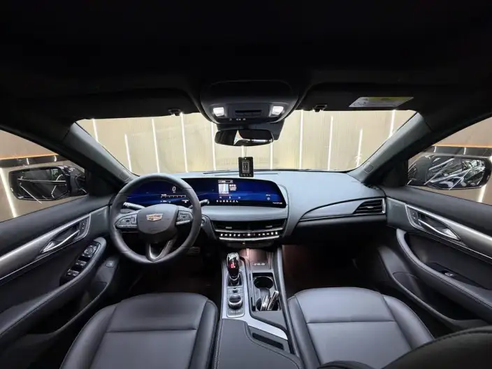 Cadillac CT5 2025 Model 28T Lincoln Town Sports Edition – фото 7