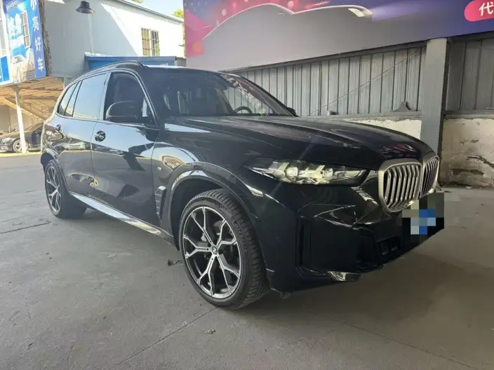 BMW X5 2023 Model xDrive30Li M Sports Set – фото 3