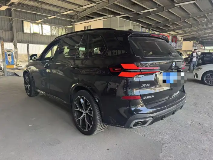 BMW X5 2023 Model xDrive30Li M Sports Set – фото 4
