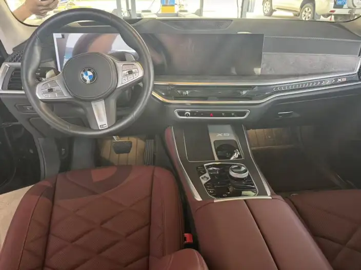 BMW X5 2023 Model xDrive30Li M Sports Set – фото 10