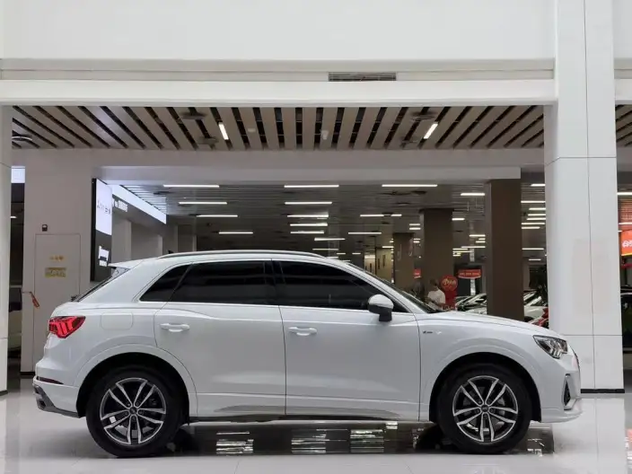 AUDI Q3 2022 Model 35 TFSI Fashion Dynamic Model – фото 8
