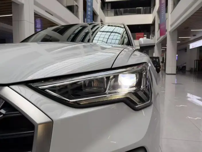 AUDI Q3 2022 Model 35 TFSI Fashion Dynamic Model – фото 9