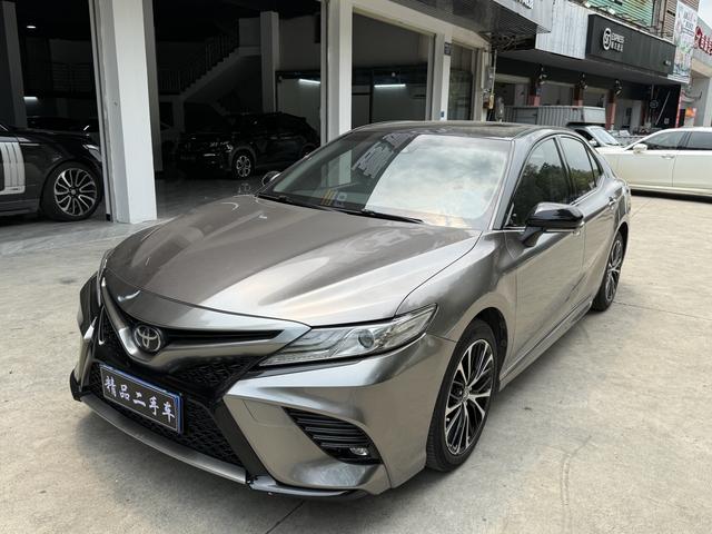 Toyota Camry Модель 2019 года 2.5S Fengshang Edition Country VI – фото 1