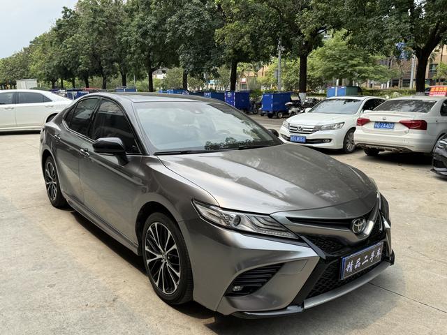 Toyota Camry Модель 2019 года 2.5S Fengshang Edition Country VI – фото 3
