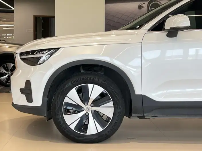 Volvo XC40 2024 Model B3 Smart Range Deluxe Edition – фото 7