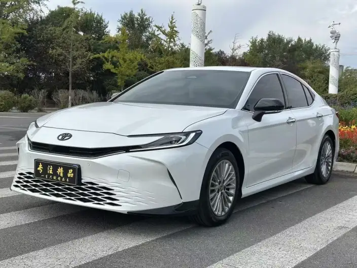 Toyota Camry 2026 Model 2.0GVP Deluxe Edition – фото 1