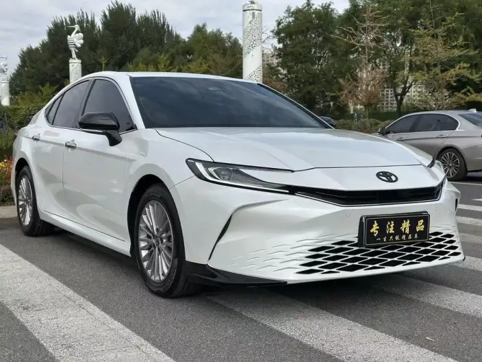 Toyota Camry 2026 Model 2.0GVP Deluxe Edition – фото 3