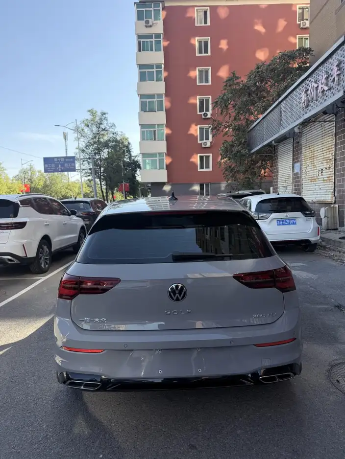 Volkswagen Golf 2023 Model Facelift 280TSI DSG R-Line Lite – фото 5