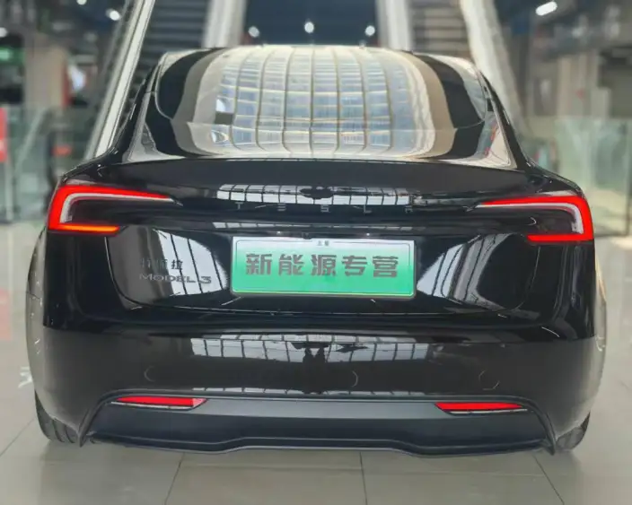 Model 3 2025 Model Facelift Rear-wheel drive version – фото 5