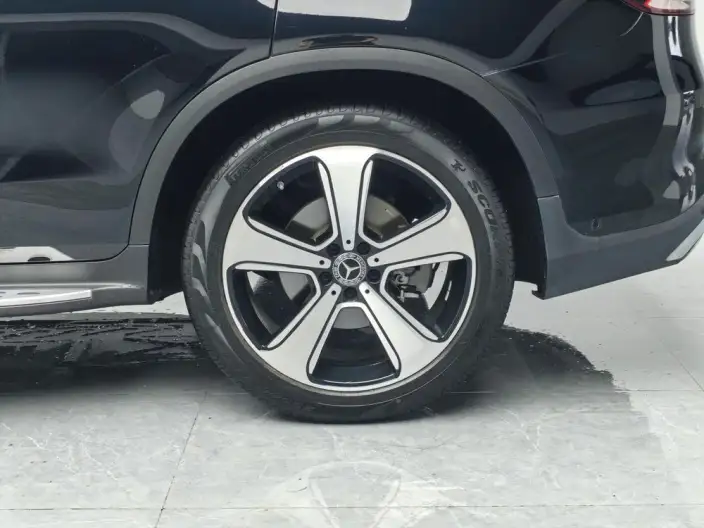 Mercedes-Benz GLC 2022 Model Facelift GLC 300 L 4MATIC Dynamic Model Collector Edition – фото 9