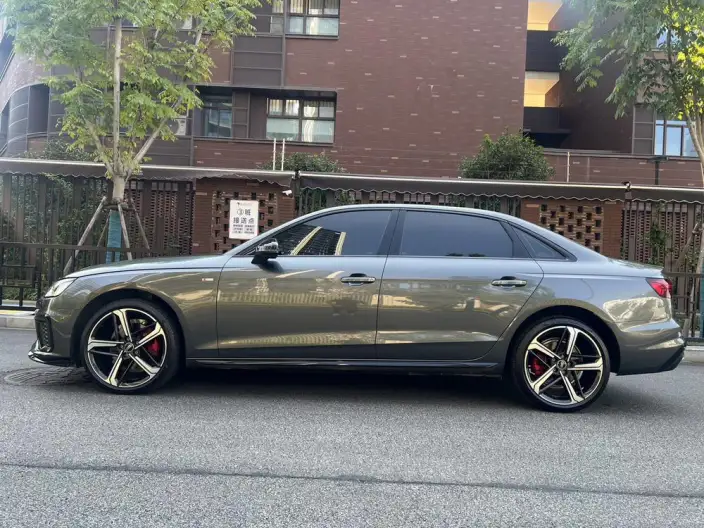 Audi A4 L 2023 Model 40 TFSI Luxury Dynamic Model