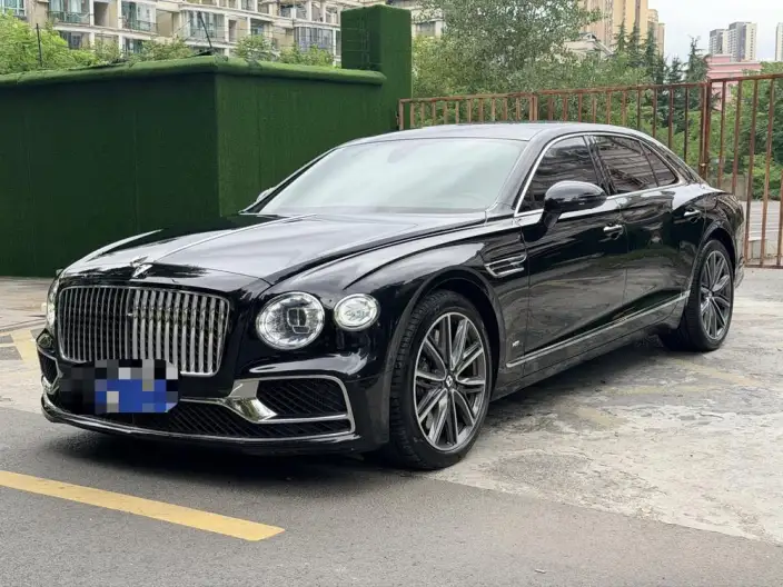 Continental Flying Spur 2022 Model 4.0T V8 Standard Edition – фото 1