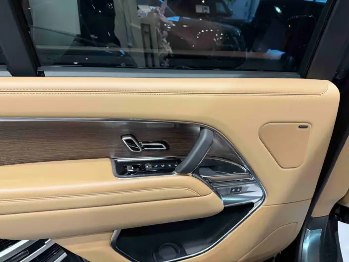 Range Rover 2024 Model 3.0 L6 400PS Shengshi Extended Edition – фото 8