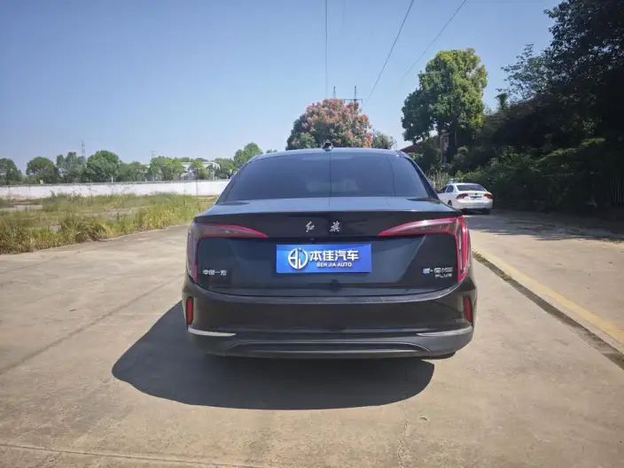 Hongqi E-QM5 2024 Model 610KM PLUS Edition 100kW – фото 5