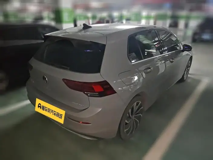 Volkswagen Golf 2021 Model 280TSI DSG Pro – фото 2