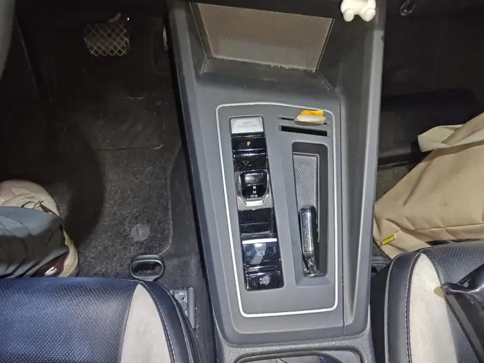 Volkswagen Golf 2021 Model 280TSI DSG Pro – фото 9
