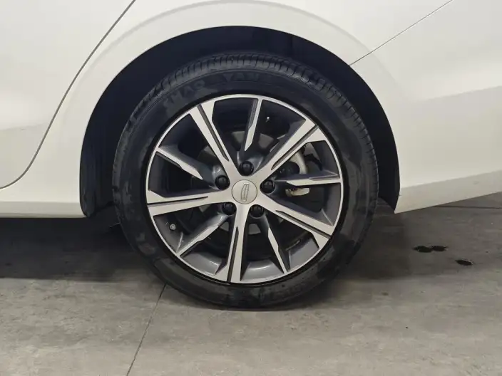 Geely Emgrand 2023 Model No. 4 Gen Champion Edition 1.5L CVT Flagship Model – фото 9