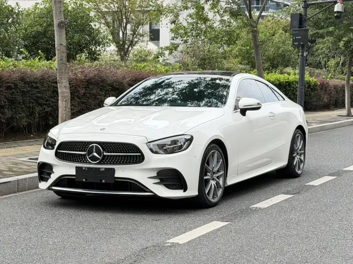 Mercedes-Benz E-Class Imported 2023 Model E 260 Coupe – фото 1