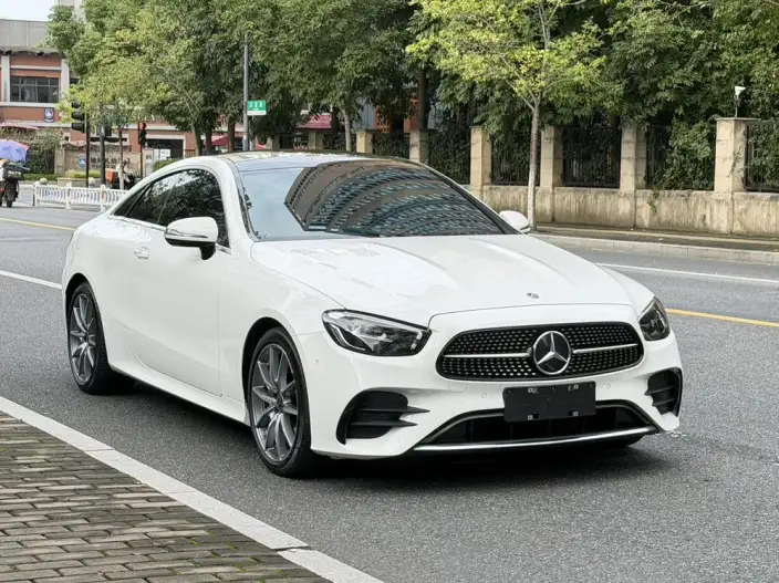 Mercedes-Benz E-Class Imported 2023 Model E 260 Coupe – фото 3
