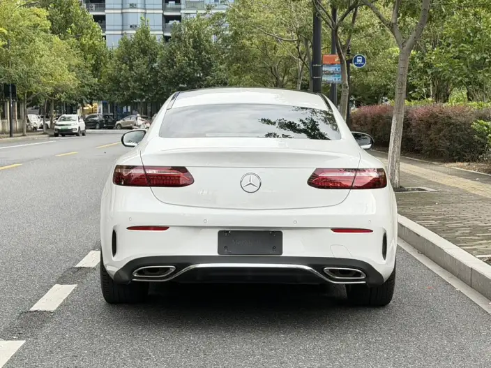 Mercedes-Benz E-Class Imported 2023 Model E 260 Coupe – фото 5