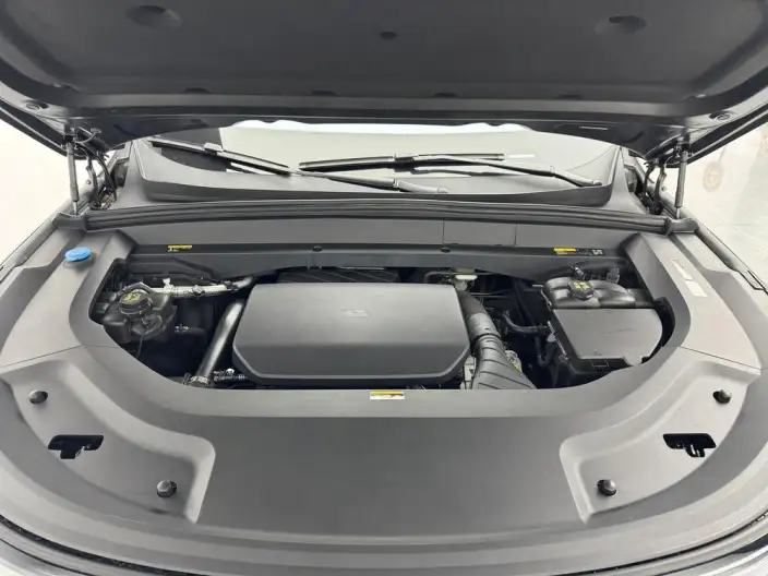 Li Auto L9 2022 Model Max Edition – фото 10