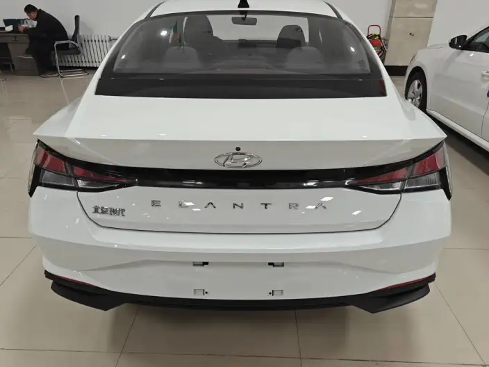 Hyundai Ioniq 2023 Model 1.5L CVT GLS Leading version – фото 5