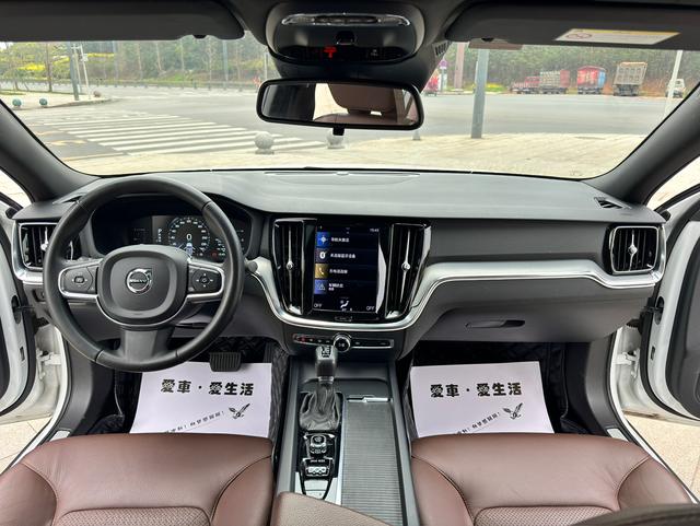 Volvo S60 2021 T4 Smart Enjoy Luxury – фото 7
