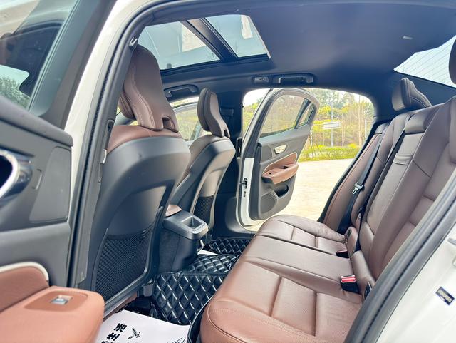 Volvo S60 2021 T4 Smart Enjoy Luxury – фото 8