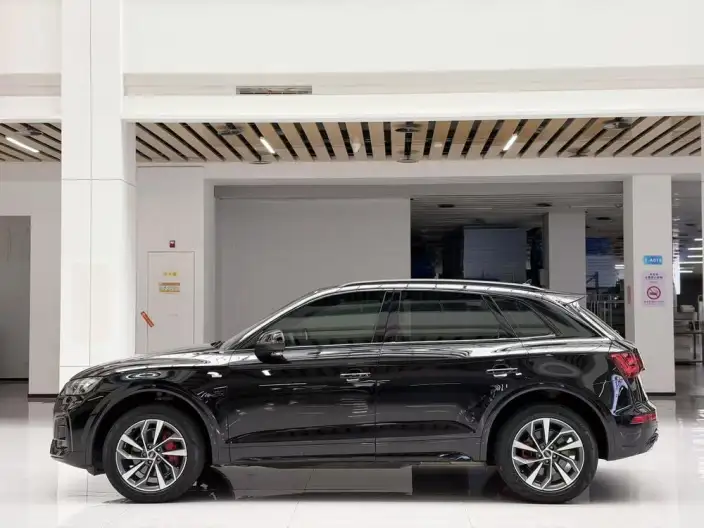 Audi Q5L 2024 Model 40TFSI Luxury Dynamic Model