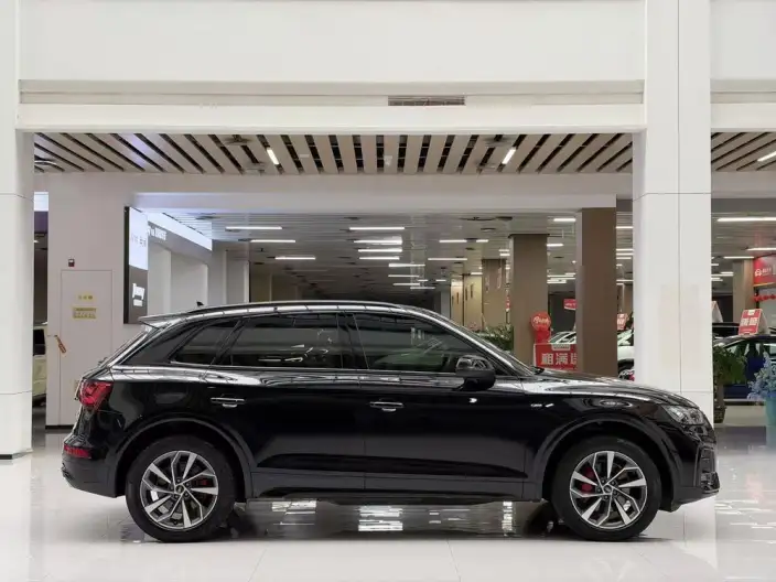 Audi Q5L 2024 Model 40TFSI Luxury Dynamic Model – фото 8