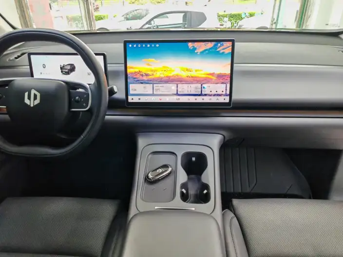 Leapmotor C16 2024 Model EV Edition 580 Exclusive Edition – фото 9
