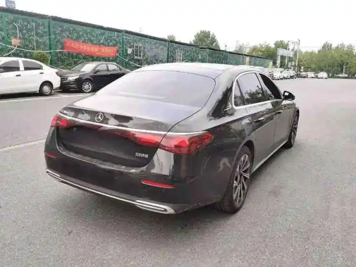 Mercedes-Benz E-Class 2025 Model E 300 L Luxury Model sedan – фото 4