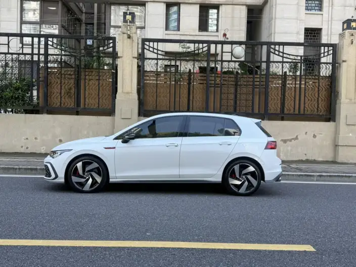Volkswagen Golf GTI 2021 Model 380TSI DSG GTI