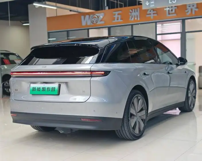 Li Auto i6 2025 Model 4WD Standard Edition – фото 6