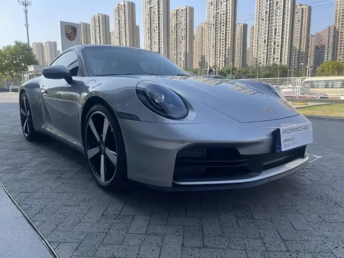 PORSCHE 911 2025 Model Carrera 3.0T