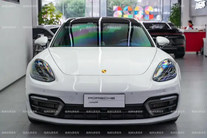 Panamera 2023 Model Panamera Executive Extended Platinum Edition 2.9T